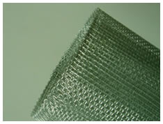 Coarse Mesh with Pre-crimped Wire, Plain Weave